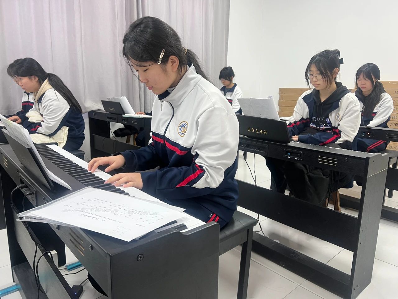 图6.jpg